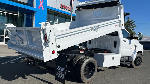 2023 Chevrolet Silverado 5500HD Work Truck 3