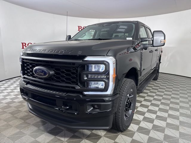 2025 Agate Black Metallic Ford Super Duty F-250 SRW XL 4X4 Truck