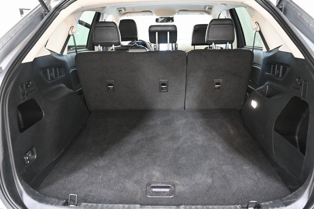 Used 2022 Silver Ford SEL image 20