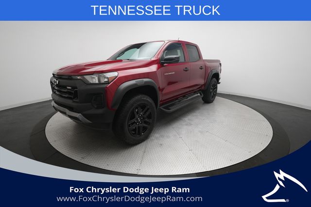 Radiant Red Tintcoat 2024 Chevrolet Colorado Trail Boss Crew Cab 4WD Pickup Truck Four-Wheel Drive 8-Speed Automatic