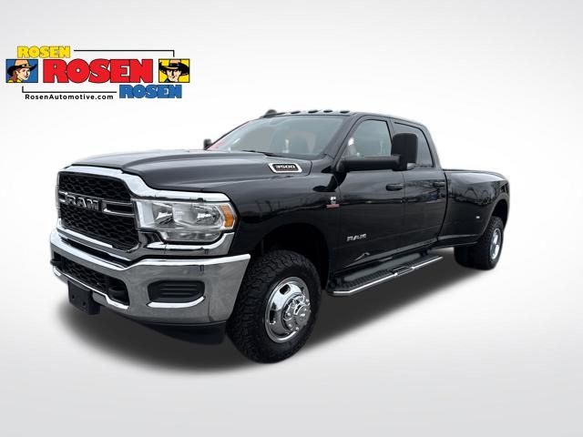 Diamond Black Crystal Pearlcoat 2022 RAM 3500 Tradesman Crew Cab LB DRW 4WD Pickup Truck Four-Wheel Drive 6-Speed Automatic
