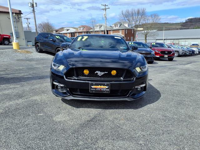 Used 2017 Black Ford GT Premium image 2