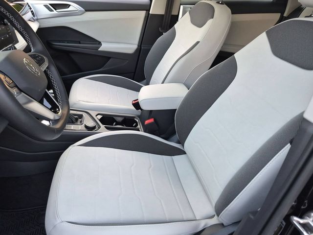 2026 Volkswagen Taos SE - Photo 12
