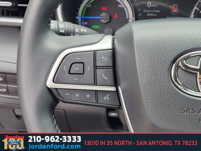 Used Car 2023 Toyota Highlander Hybrid  Xle For Sale Under $40,000 In San Antonio, Texas