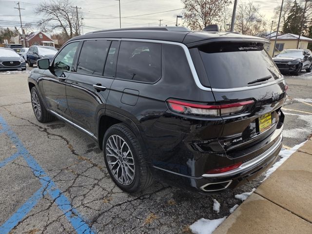 2023 Jeep Grand Cherokee L Summit - Diamond Black Crystal Pearlcoat exterior view 5
