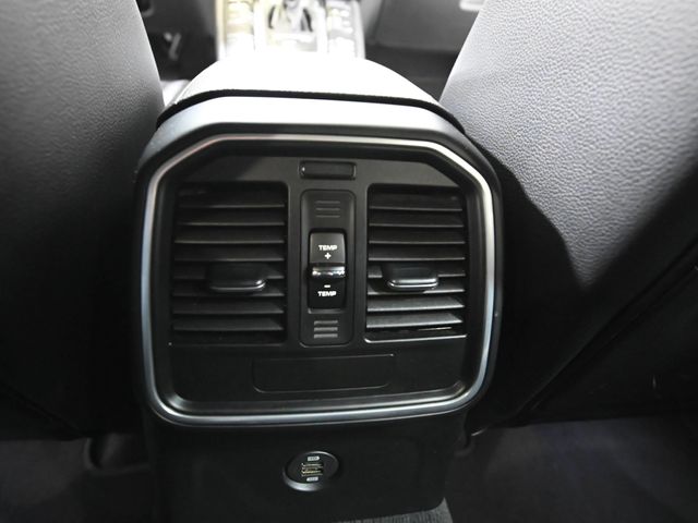 Used 2018 Black Porsche Base image 29