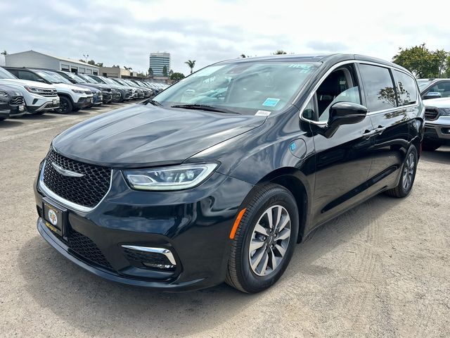 used 2024 Chrysler Pacifica Hybrid car, priced at $27,740