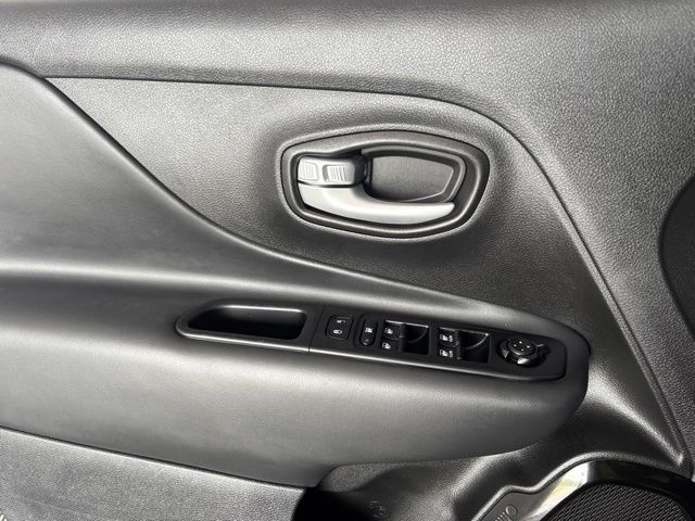 Used 2023 Jeep Renegade SUV