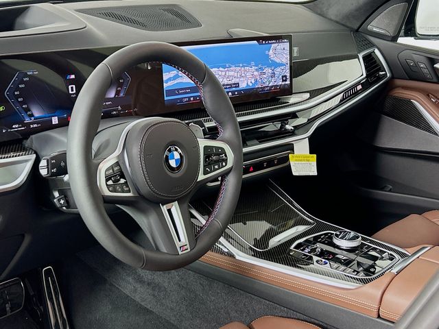 2025 BMW X7 M60i 9