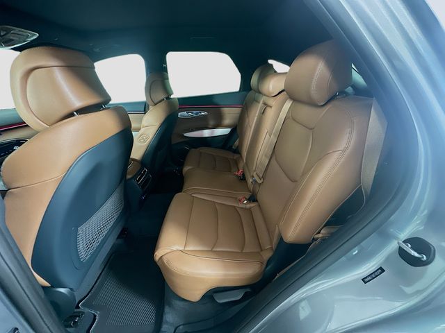 Thumbnail: 2026 Genesis GV70 - 17