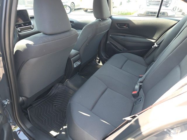 2026 Toyota Corolla LE - Photo 10