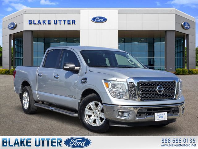 2017 Nissan Titan SV Crew Cab