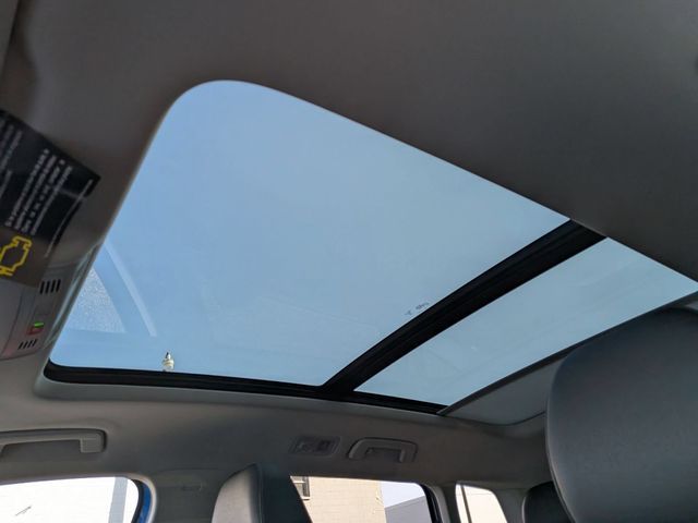 2025 Volkswagen Taos SE Black - Photo 13