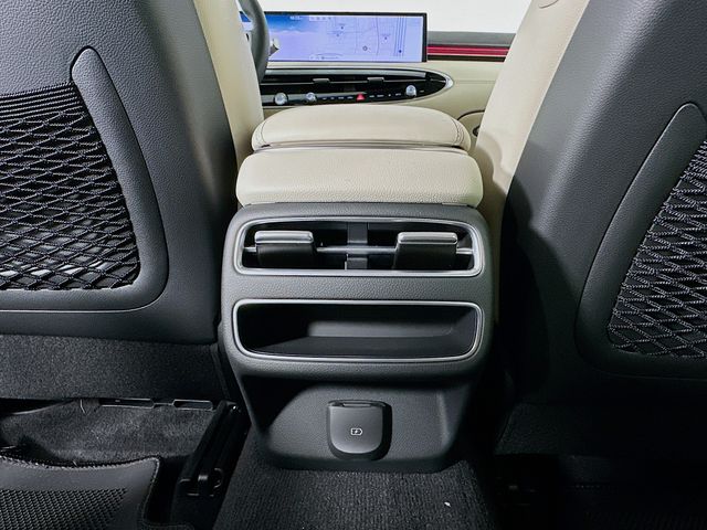 Thumbnail: 2026 Genesis GV70 - 18