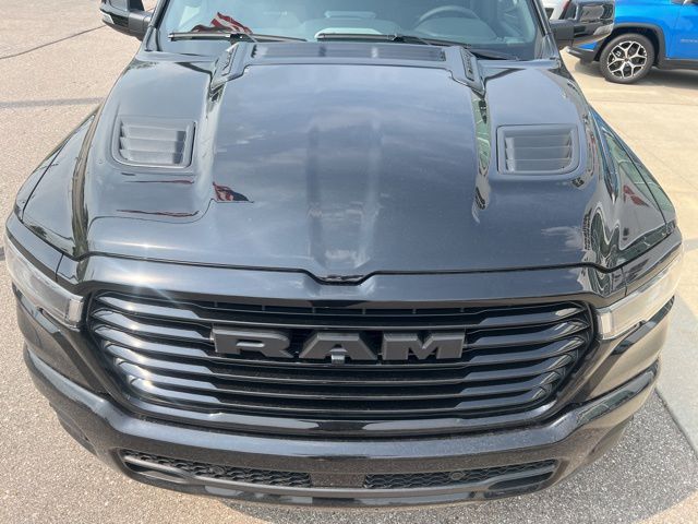 2026 Ram 1500 Laramie - Diamond Black Crystal Pearlcoat exterior view 17