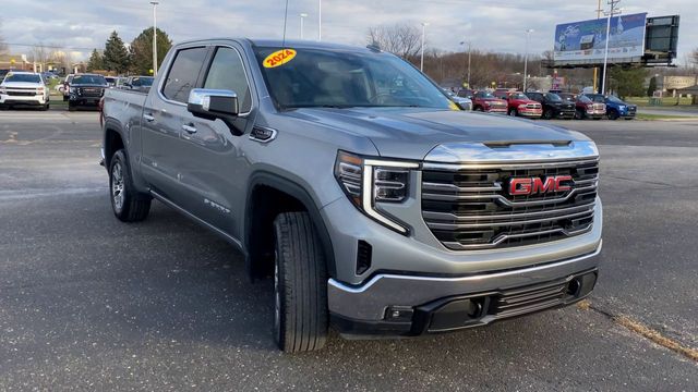 2024 GMC Sierra 1500 SLT 2