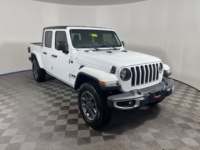 2020 Jeep Gladiator Sport Altitude Crew Cab 4WD