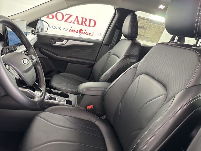 2025 Carbonized Gray Metallic Ford Escape Platinum AWD SUV