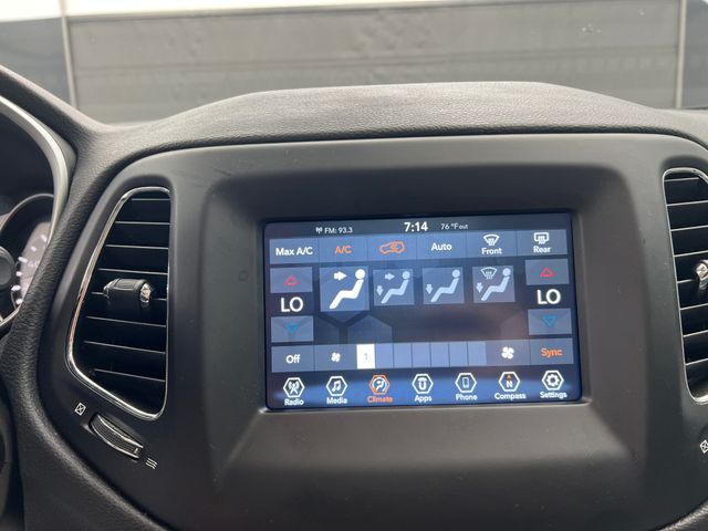 2019 Billet Silver Metallic Clearcoat Jeep Compass Latitude FWD SUV