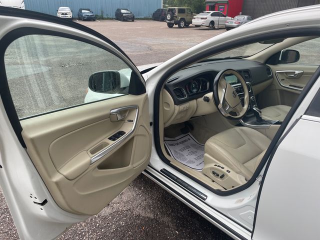 Used 2016 Volvo V60 Wagon