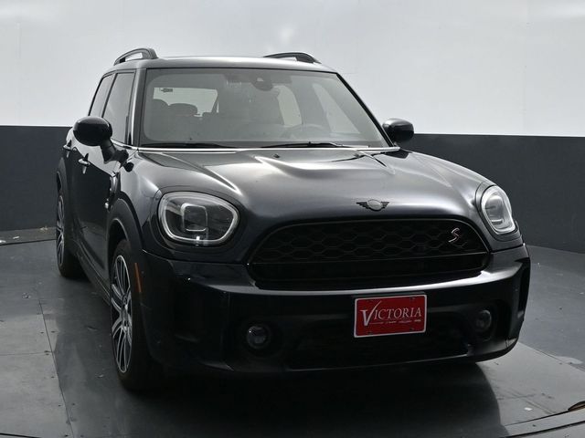 2024 MINI Cooper S Countryman Iconic - 1
