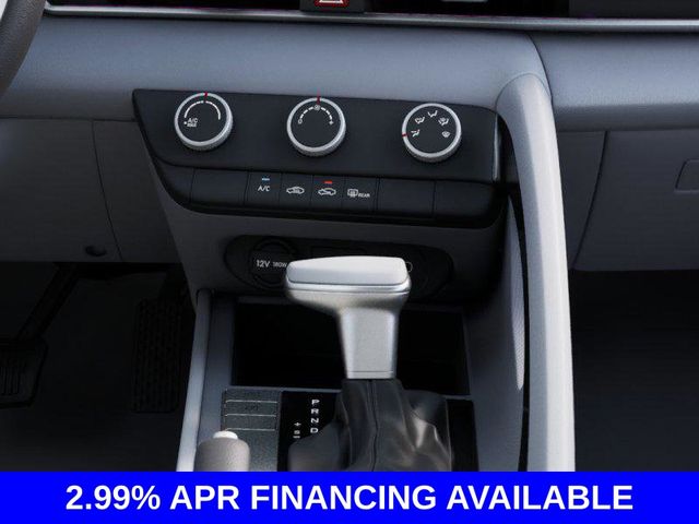 2025 Hyundai Elantra SE photo