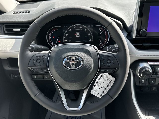 2024 Toyota RAV4 XLE Premium 8