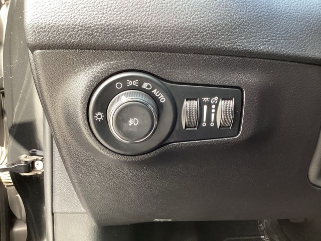 Used Car 2020 Jeep Compass  Latitude For Sale Under $15,000 In San Antonio, Texas