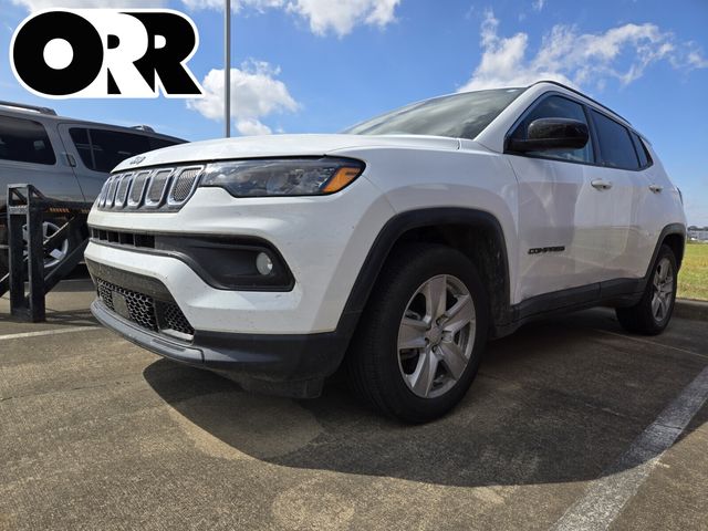 Bright White Clearcoat 2022 Jeep Compass Latitude FWD SUV / Crossover Front-Wheel Drive 6-Speed Automatic