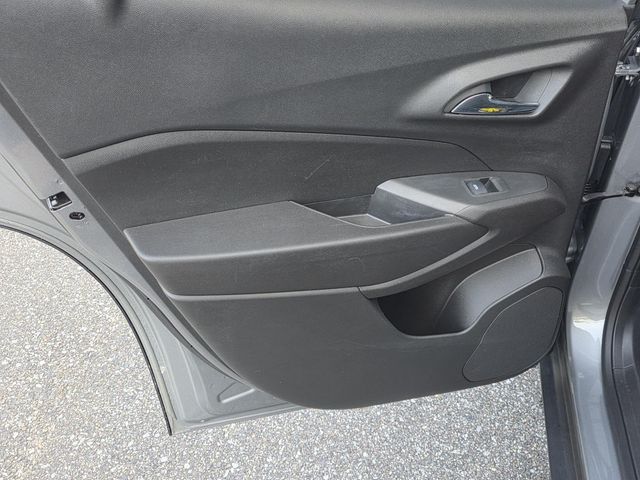 Used 2024 Chevrolet Trax SUV