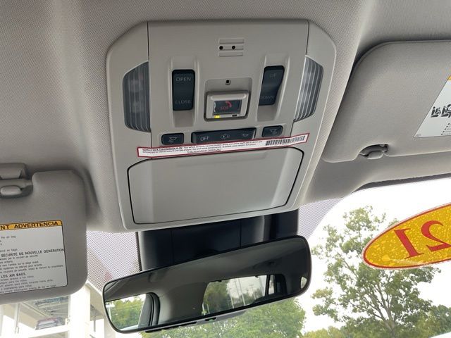 Used 2021 Toyota Highlander Hybrid SUV