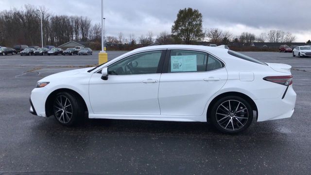 2022 Toyota Camry SE 5