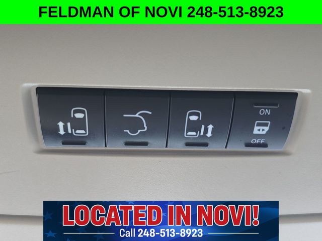 Used 2014 Chrysler Town & Country For Sale in Livonia, MI