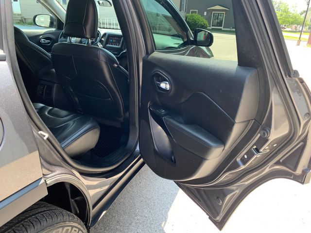 Used 2020 Jeep Cherokee SUV