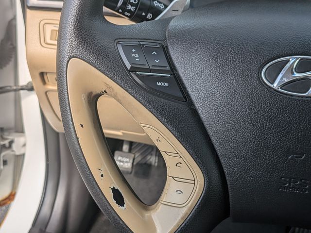 2012 Hyundai Sonata - Image 19