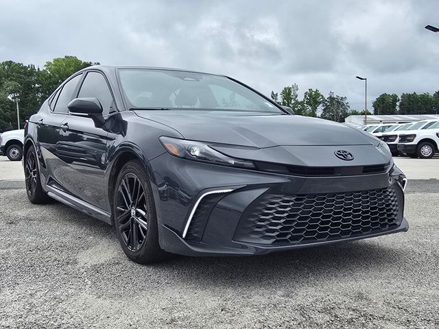 2025 Toyota Camry SE:169133B