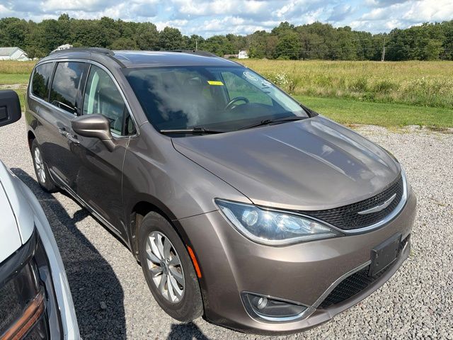 2017 Chrysler Pacifica Touring L - 0