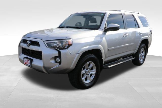 2018 Toyota 4Runner SR5 23