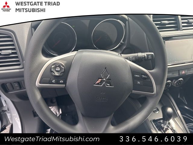 MitsubishiOutlander Sport11