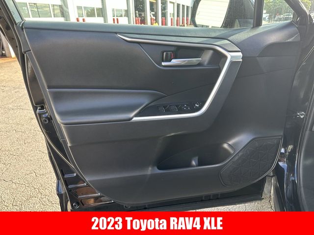 2023 Toyota RAV4 XLE 4