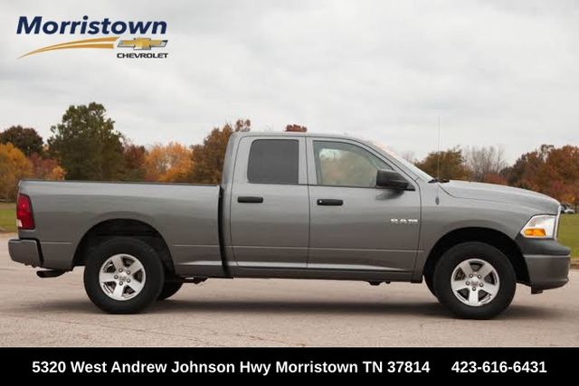 Mineral Gray Metallic Clearcoat/Light Graystone PC 2009 Dodge RAM 1500 Pickup Truck 4X2 5-Speed Automatic