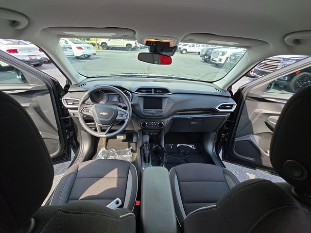 Used 2023 Black Chevrolet LS image 9