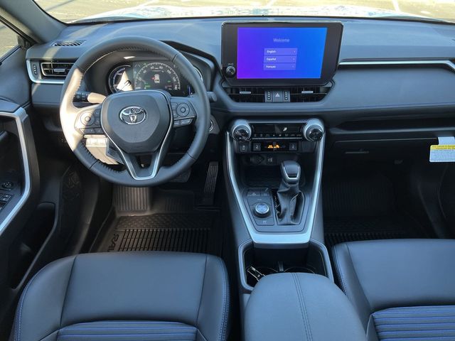 2025 Toyota RAV4 Hybrid XSE 19