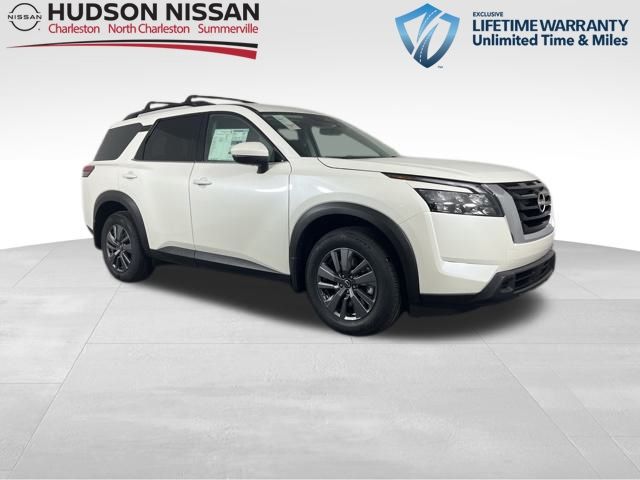 2024 Nissan Pathfinder SV 1