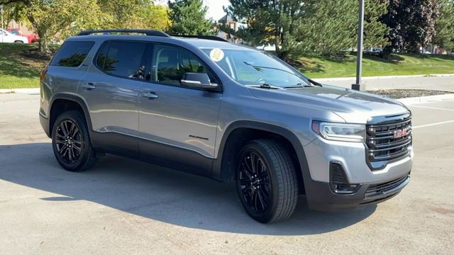 2022 GMC Acadia SLT 2