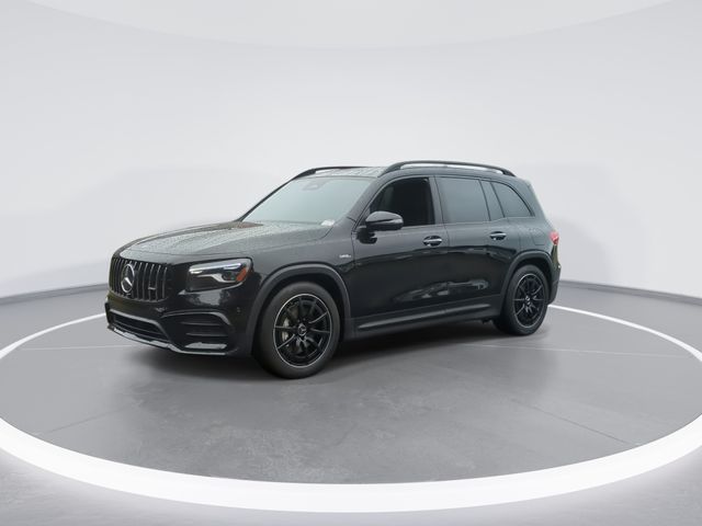 Used 2025  Mercedes-Benz GLB 35 AMG® image 4