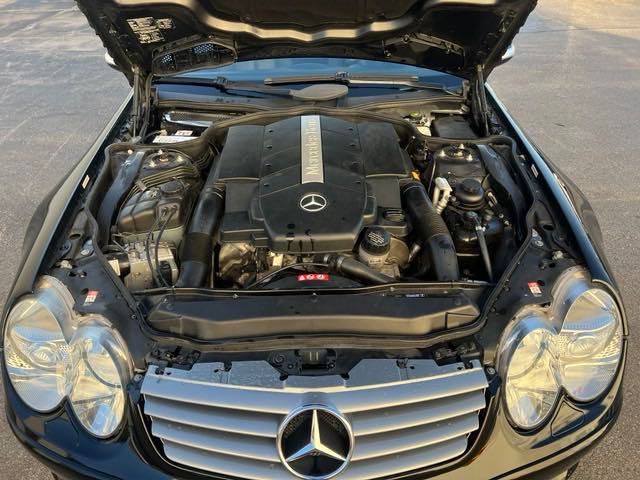 2005 Mercedes-Benz SL-Class SL 500 22