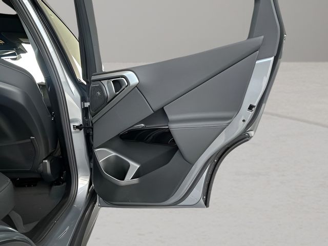 2026 BMW X3 30 - Photo 23