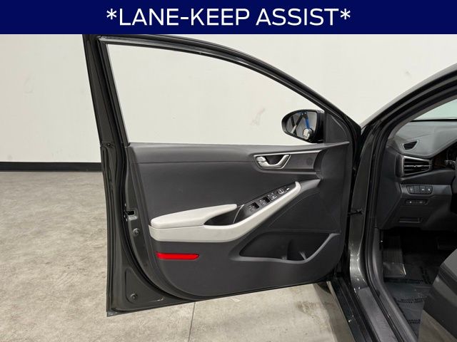 2022 Hyundai IONIQ Hybrid Blue photo