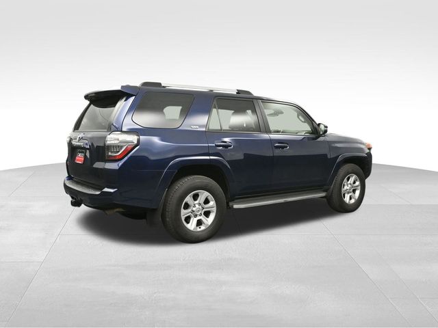 2022 Toyota 4Runner SR5 Premium 2